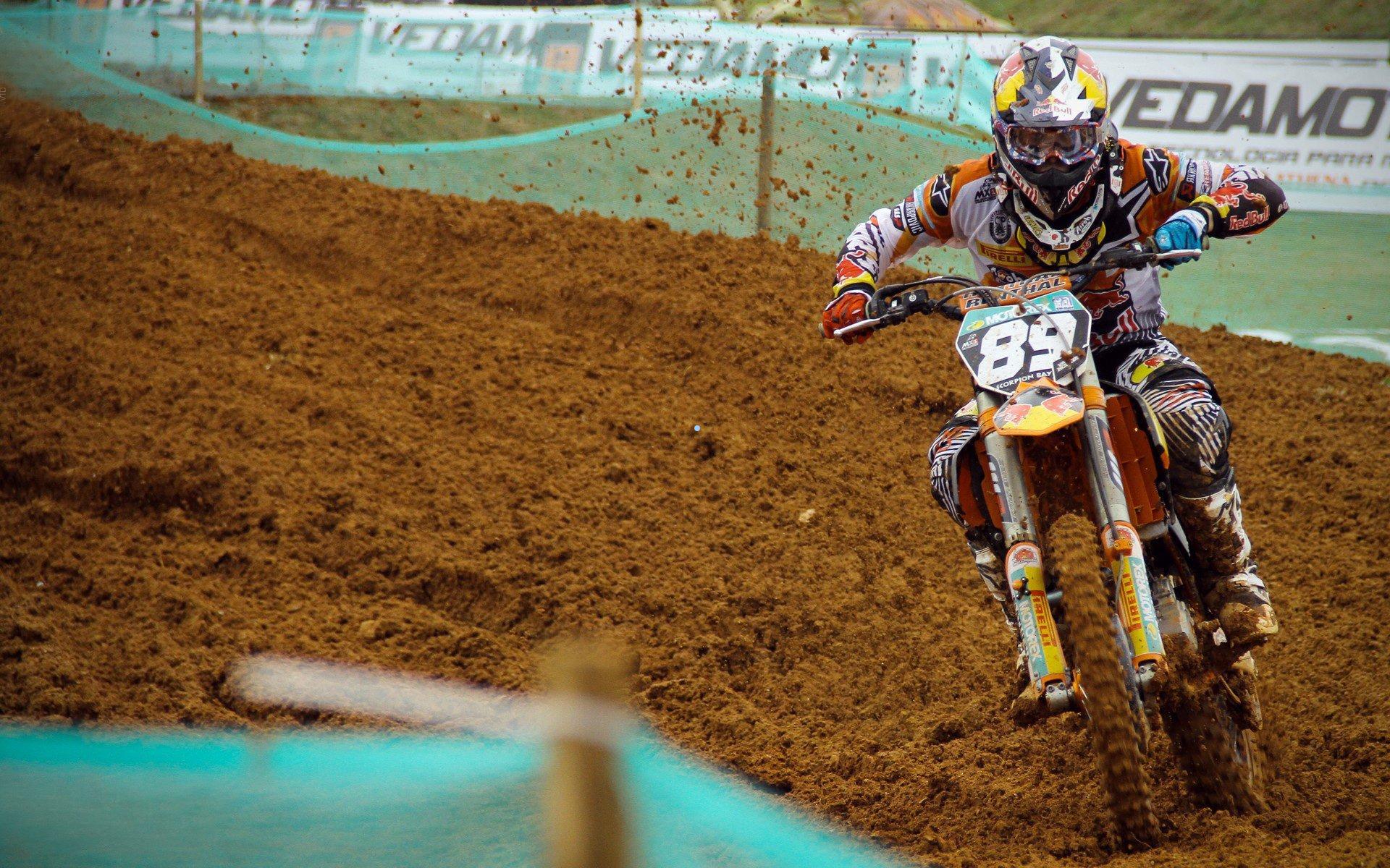 中国竞彩网_约翰逊狂轰32分率老鹰翱翔，主场力擒灰熊迎关键胜利