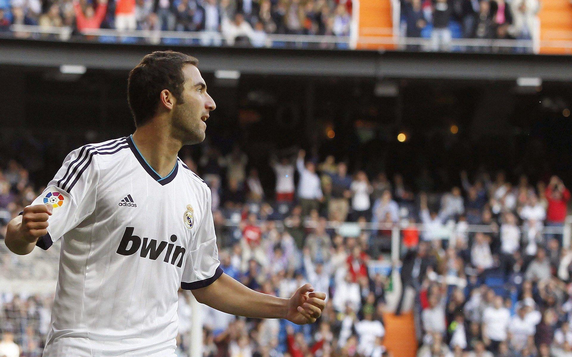 国足U23迎战澳大利亚首发阵容微调,木塔力甫与杨希携手先发攻坚