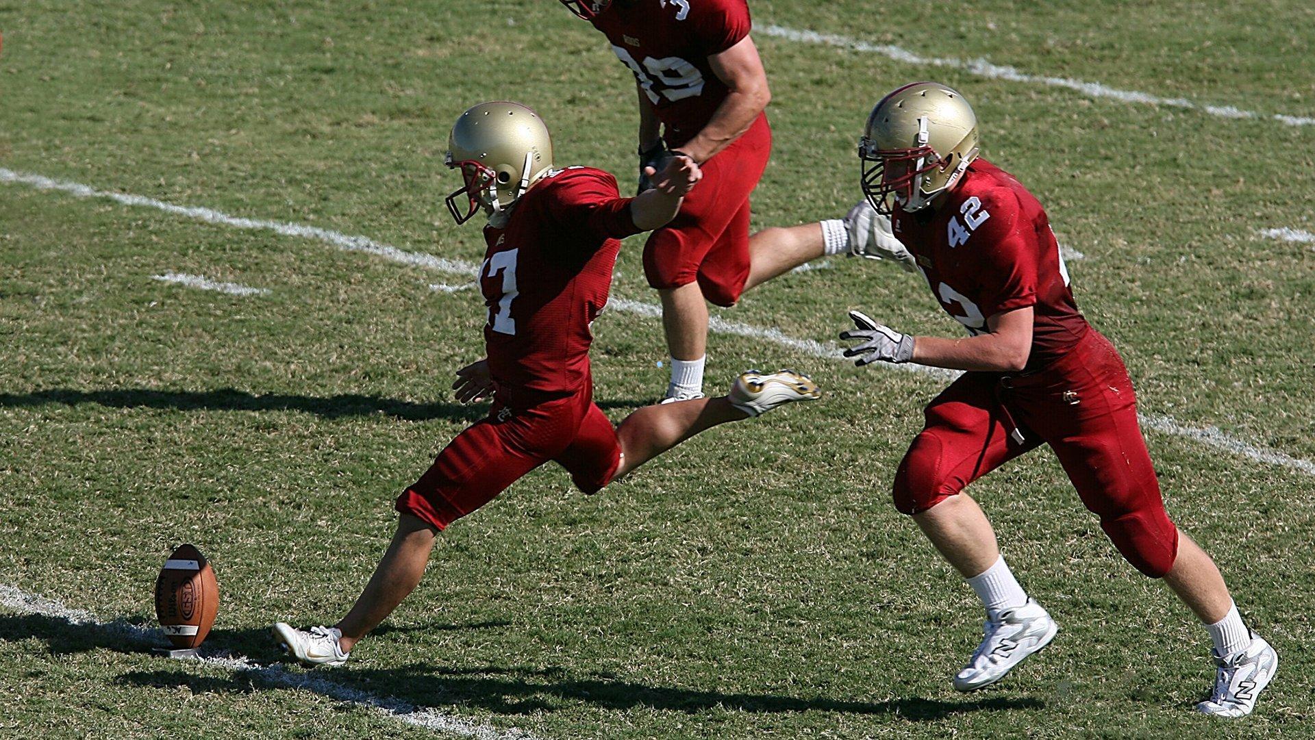 德天空独家披露,伦纳特-卡尔对续留拜仁持开放态度,新合同谈判稳步推进