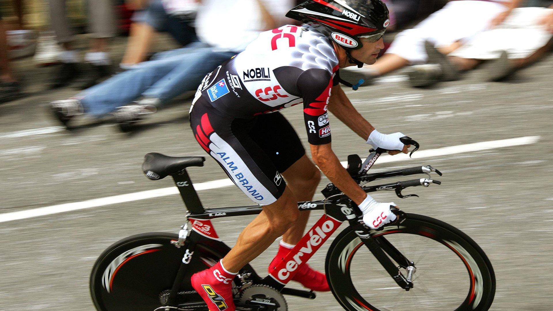 快船击败湖人引发热议，球迷票选今日最佳船员